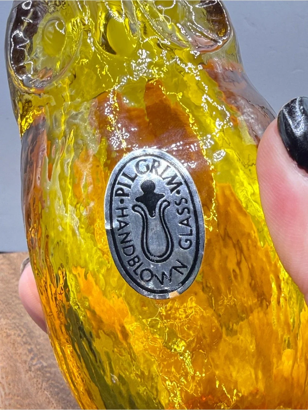 *GLOWS* Vintage 1970s Pilgrim Glass Amberina Owl Figurine – With Original Label!